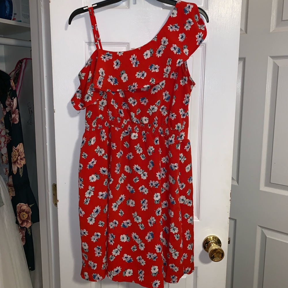 One shoulder red floral dress!